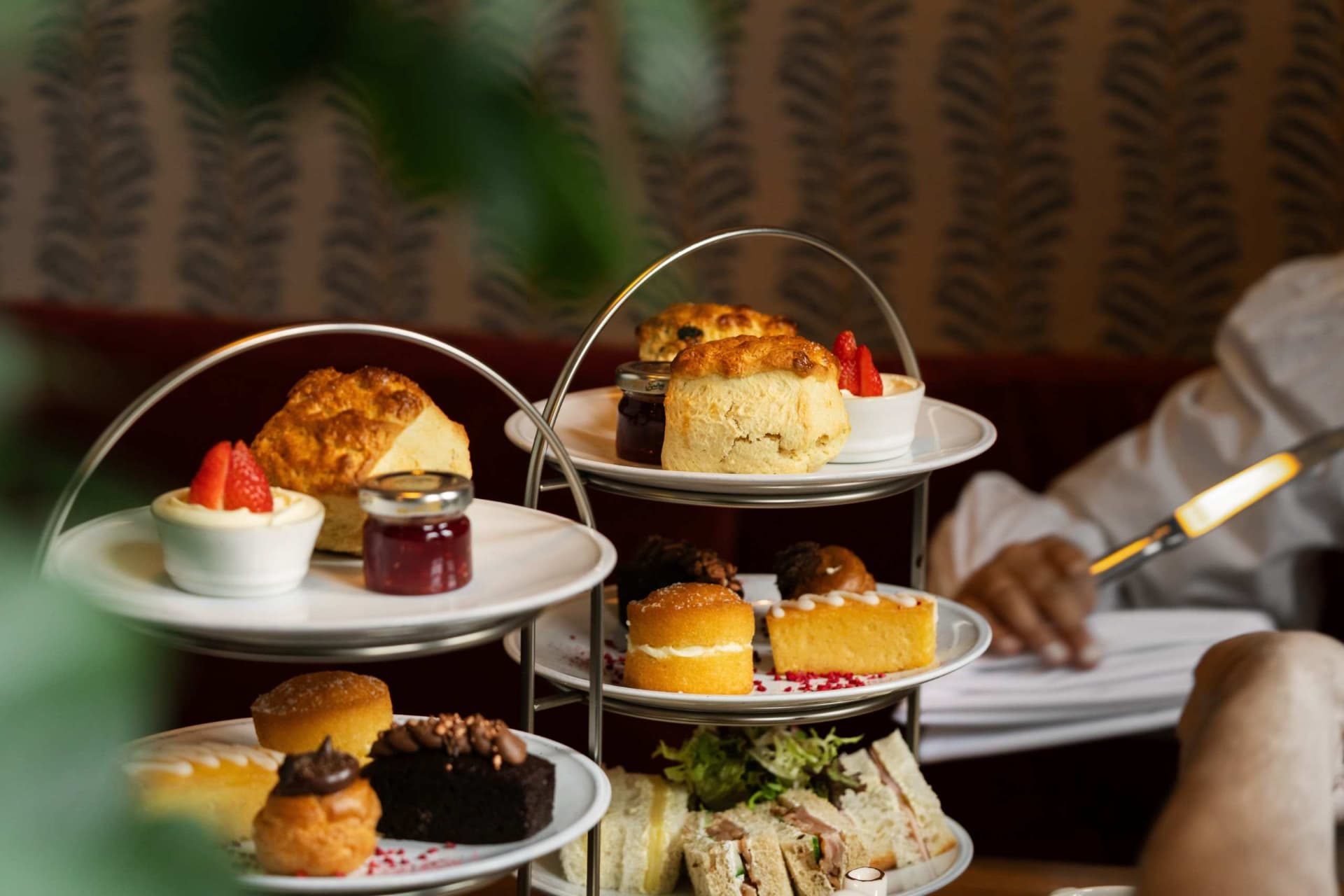 Cake Platter at Swan Arundel